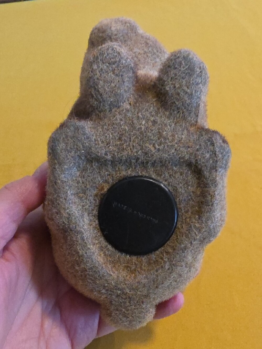 Vintage ▪︎ Fuzzy Flocked Bunny Coin Bank ▪ Good Condition ▪︎ Made In Hong Kong - Picture 15 of 15